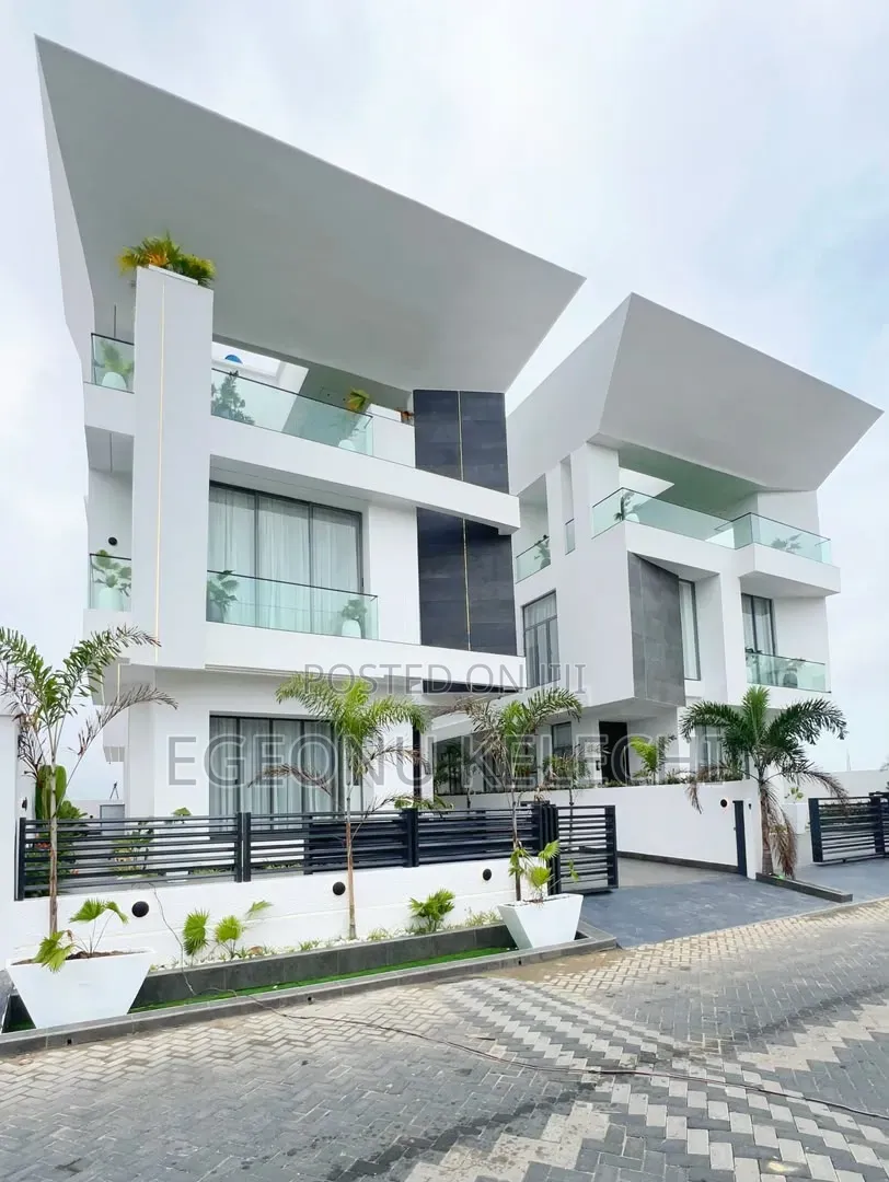 5bdrm Duplex in Osapa london for sale