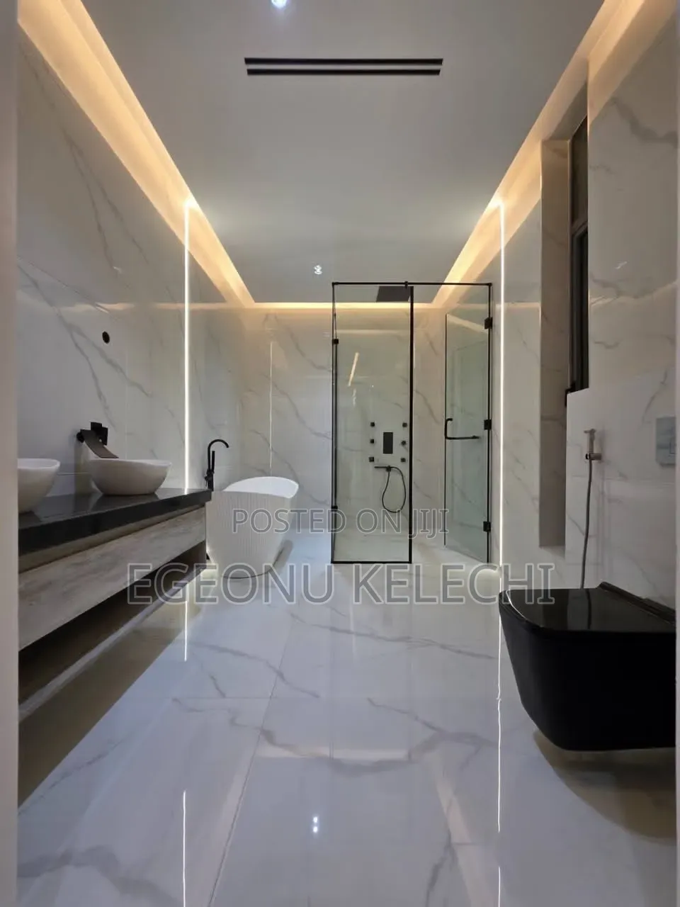 5bdrm Duplex in Osapa london for sale