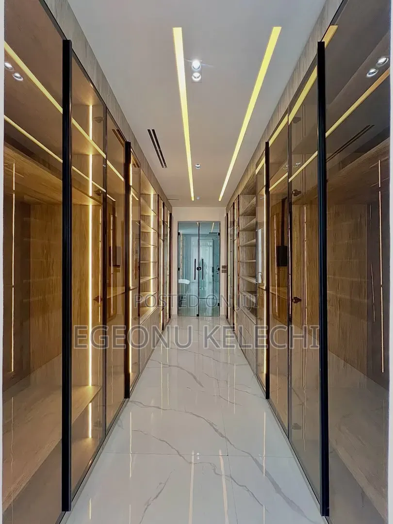 5bdrm Duplex in Osapa london for sale