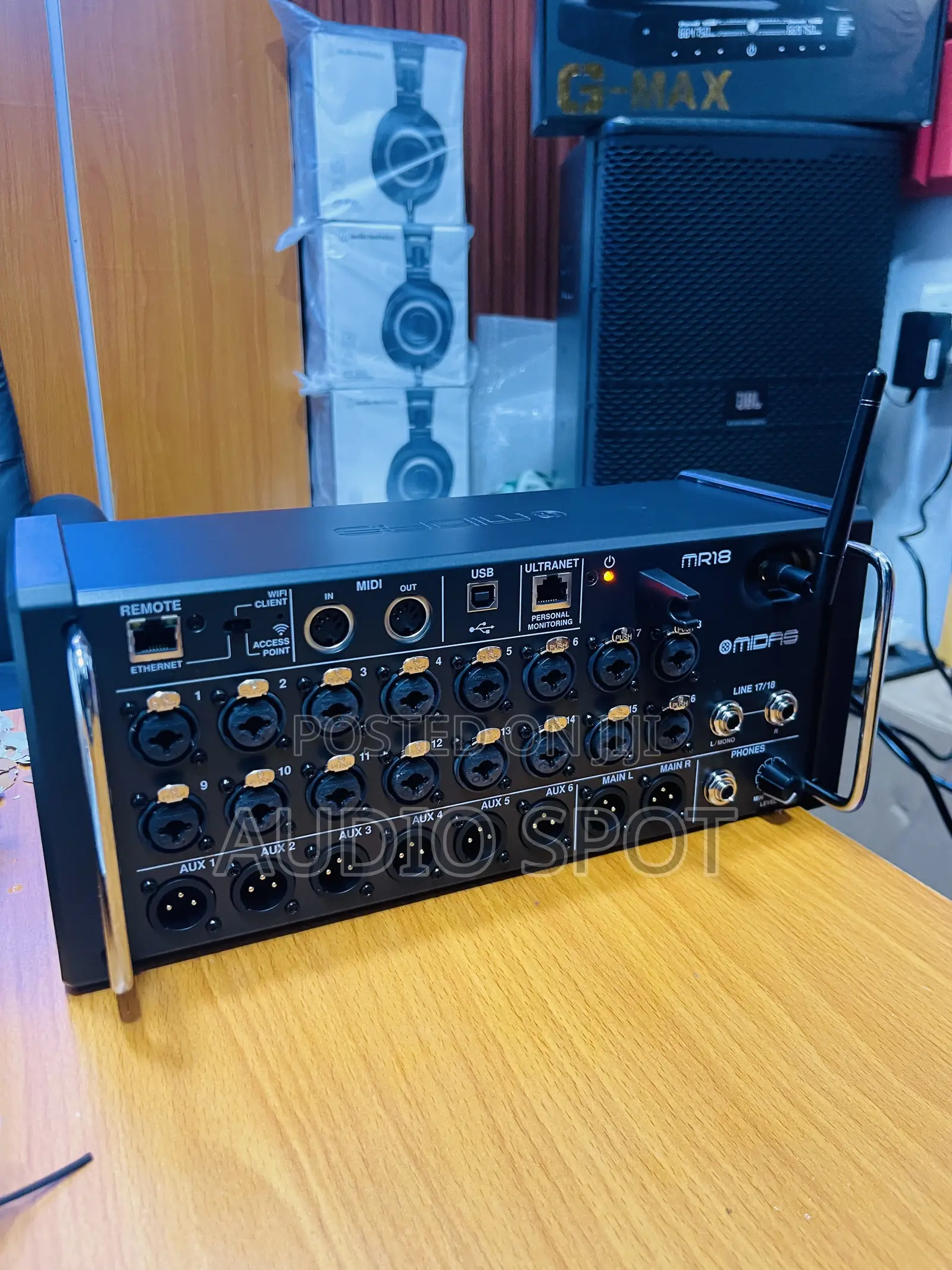 Original Midas MR18 Professional Digital Mixer