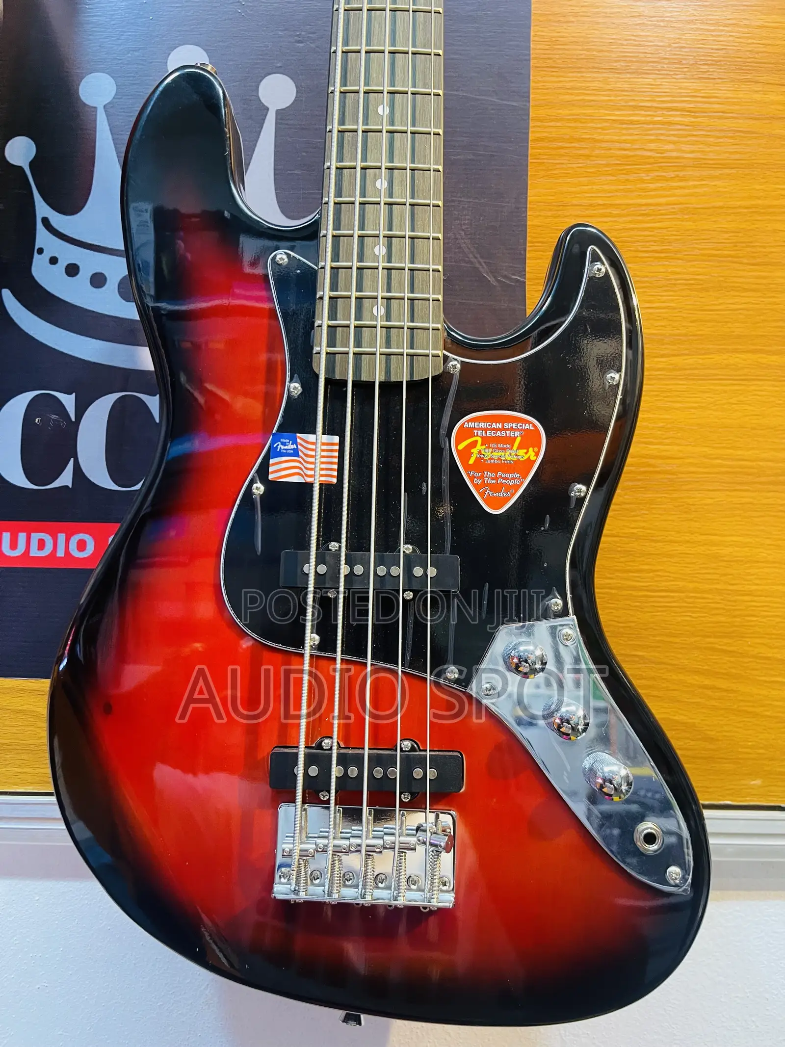 FENDER JAZZ Bass v - Professional Passive 5-String