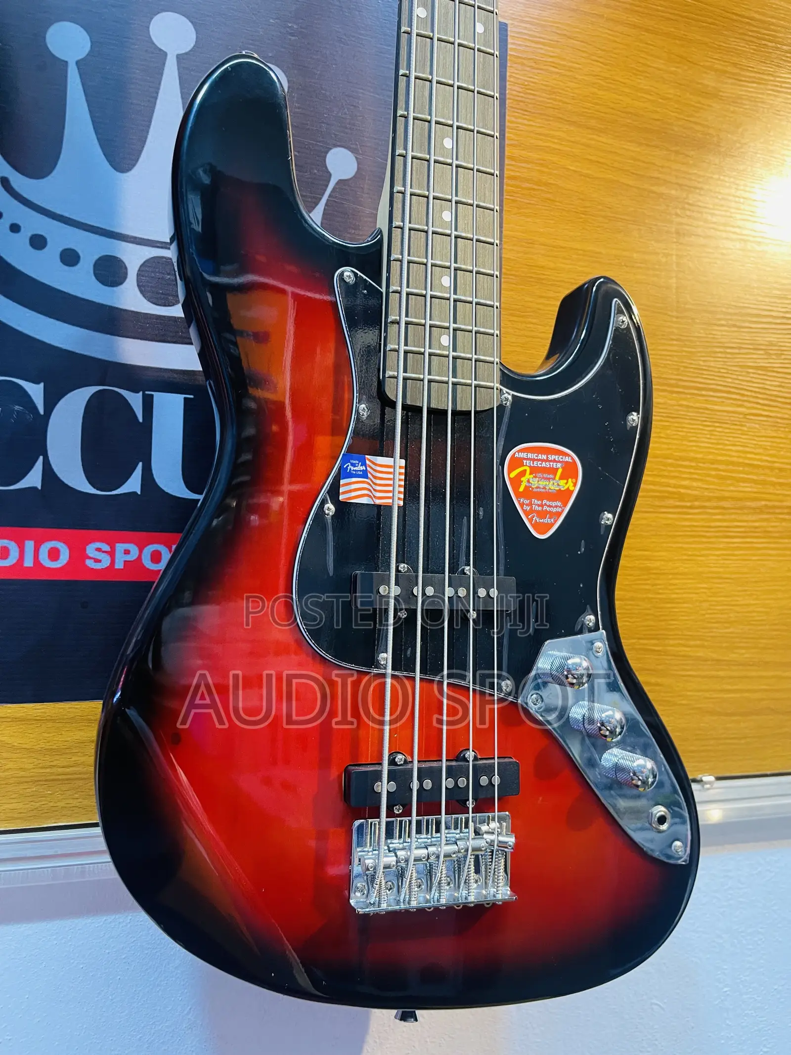 FENDER JAZZ Bass v - Professional Passive 5-String