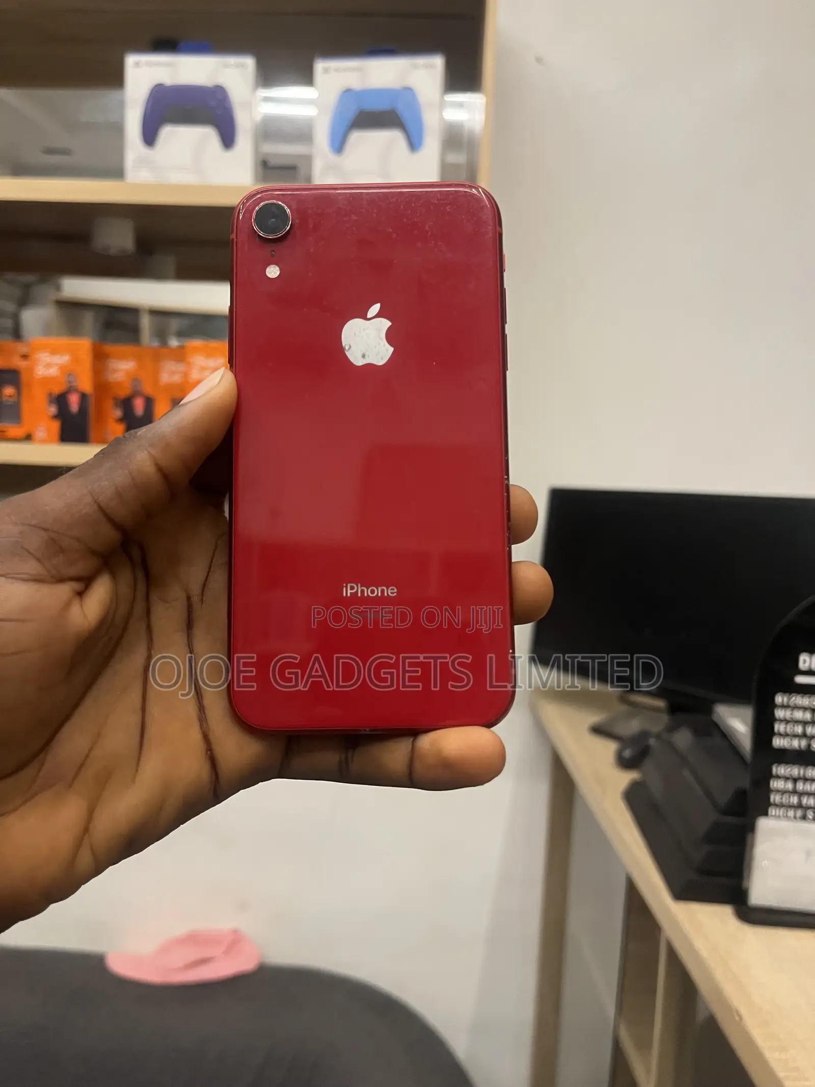 Apple iPhone XR 64 GB Red