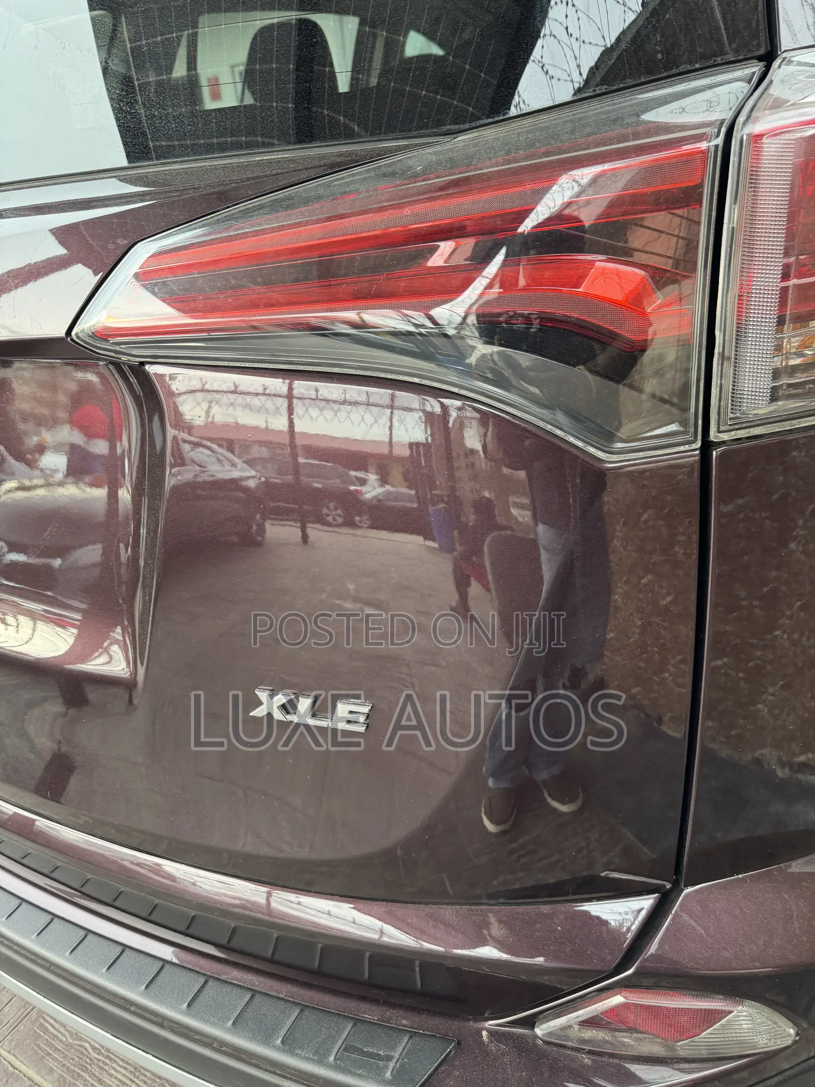 Toyota RAV4 XLE AWD (2.5L 4cyl 6A) 2017