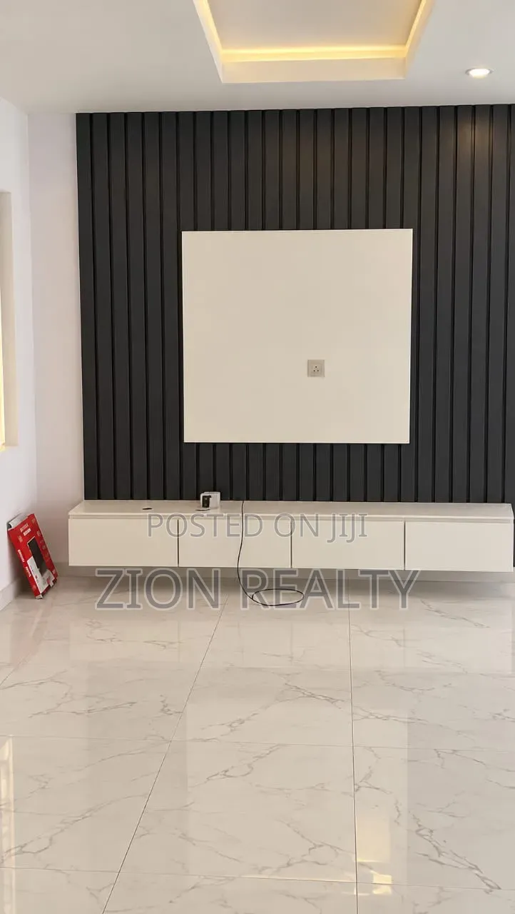 2bdrm Apartment in Awoyaya for rent