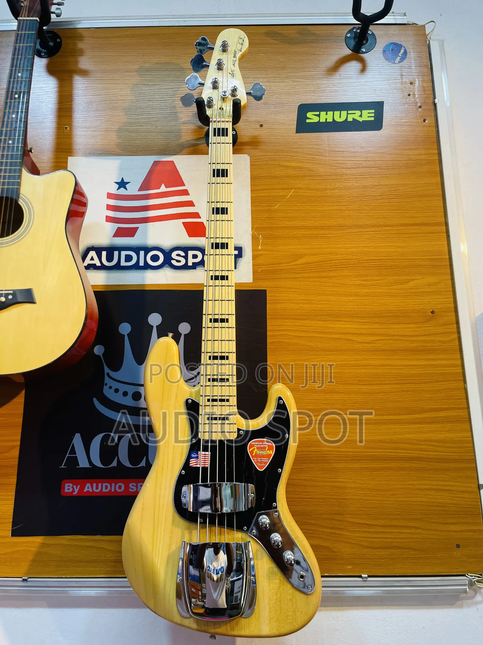 FENDER JAZZ BASS v - 5 Strings - Vintage Natural Blonde - RARE EDITION