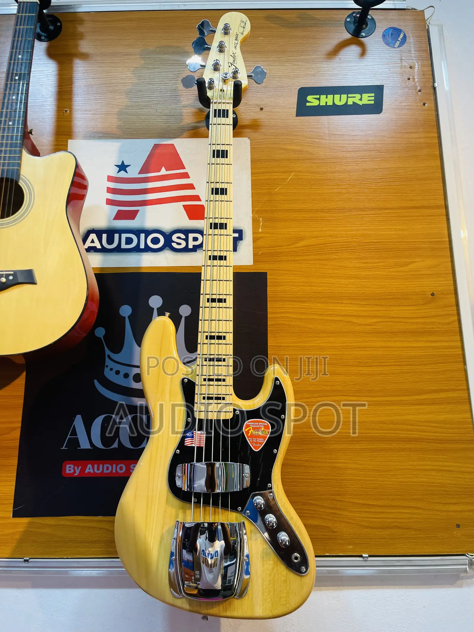 FENDER JAZZ BASS v - 5 Strings - Vintage Natural Blonde - RARE EDITION