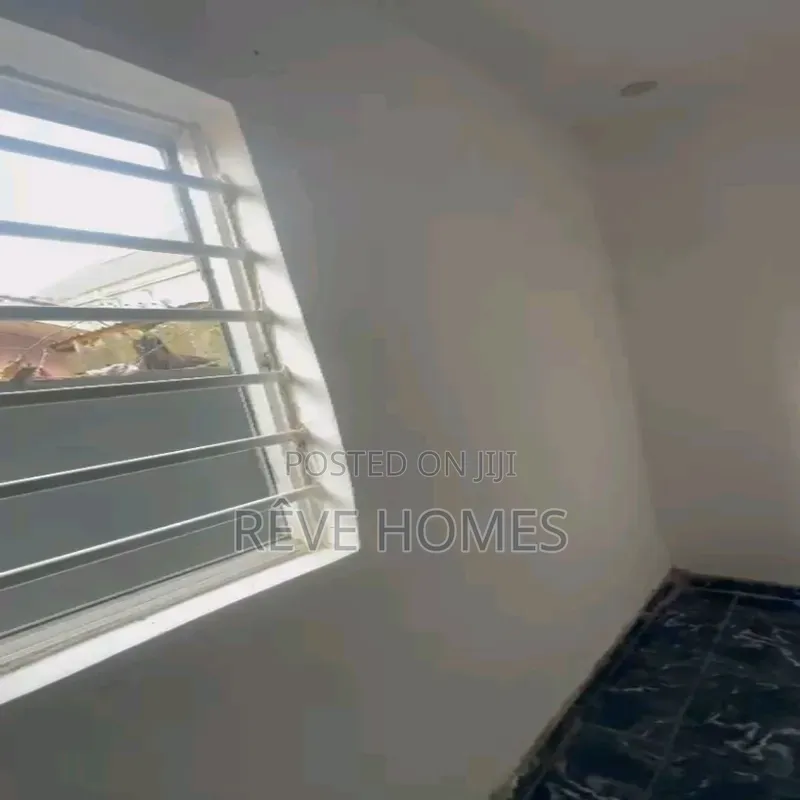 Studio Apartment in Bariga / Shomolu for rent