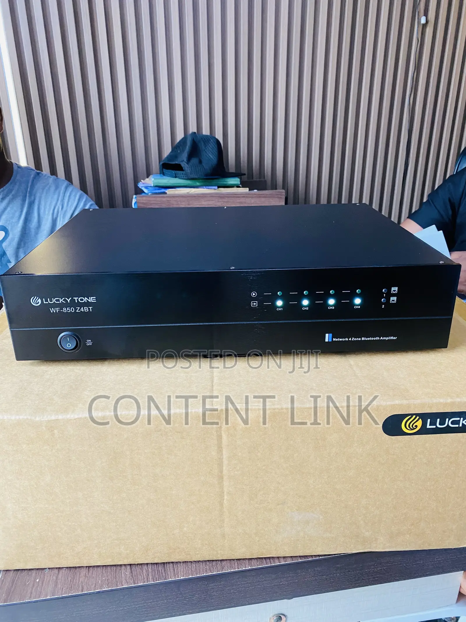 4 Zones Network Table Amplifier