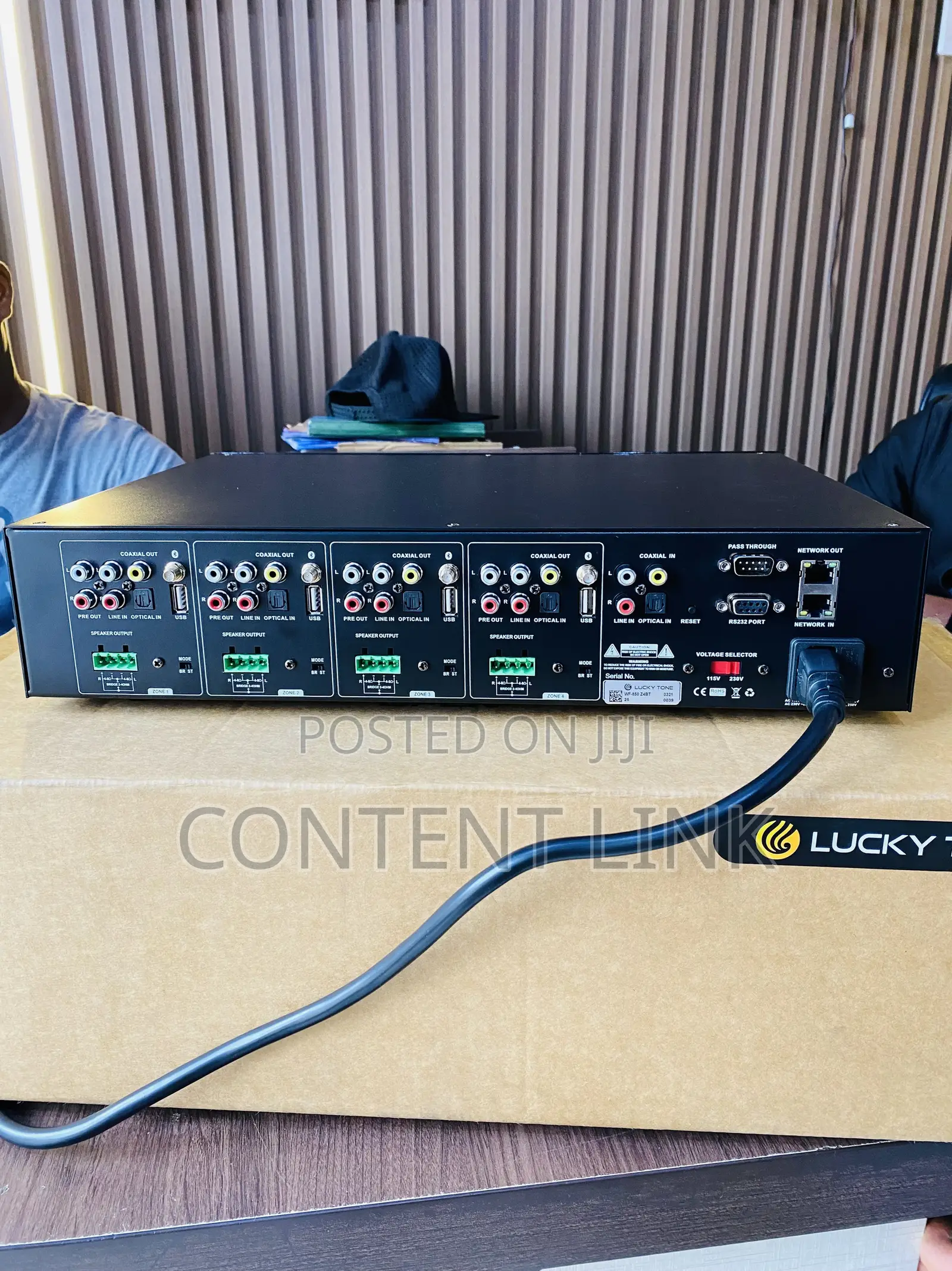 4 Zones Network Table Amplifier