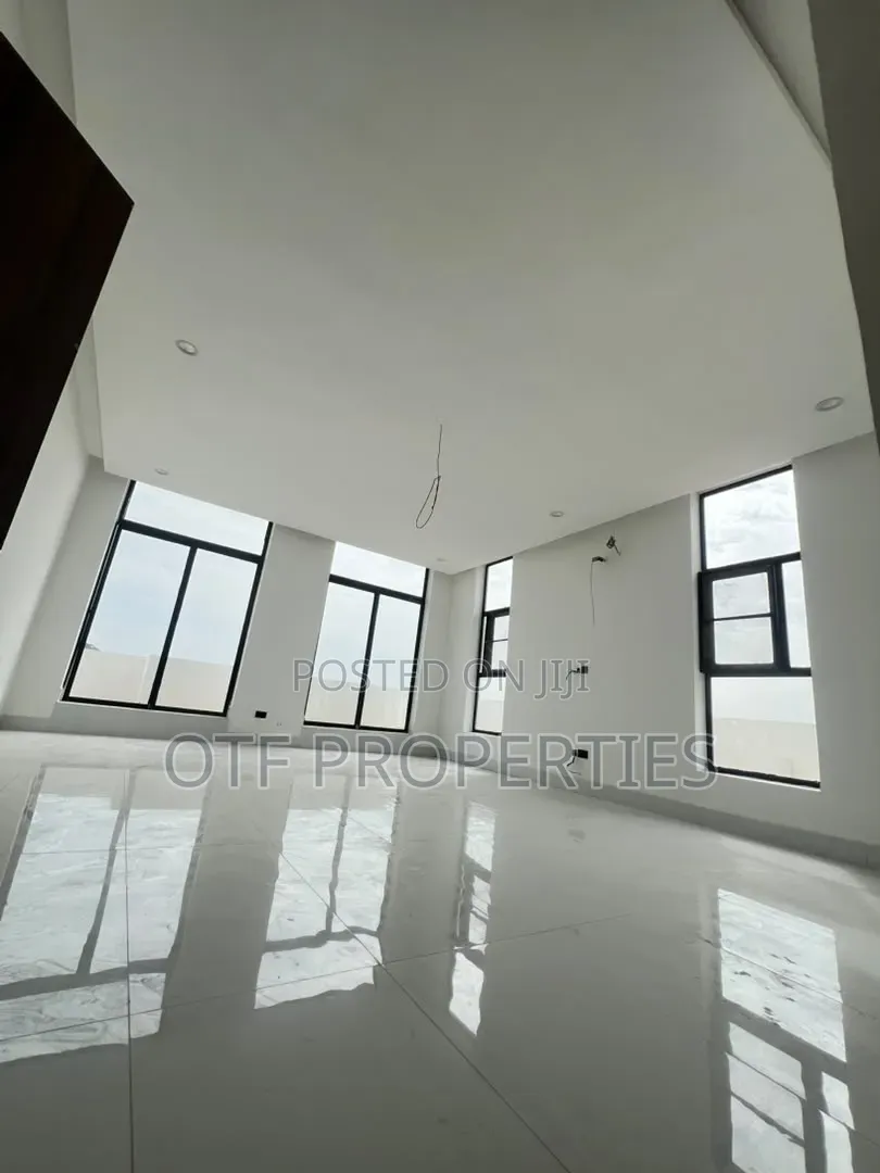 7bdrm Duplex in Guzape for sale