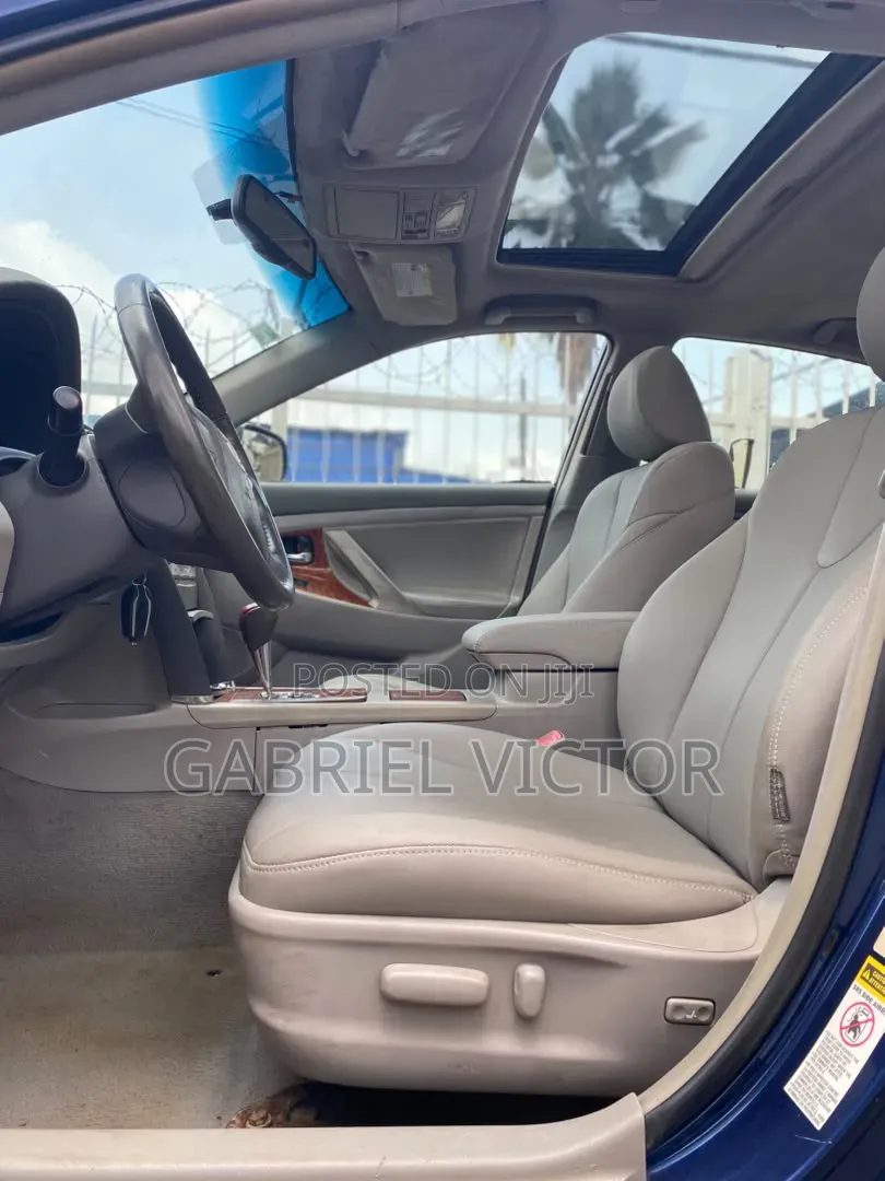 Toyota Camry XLE 4dr Sedan (2.4L 4cyl 5A) 2009 Blue