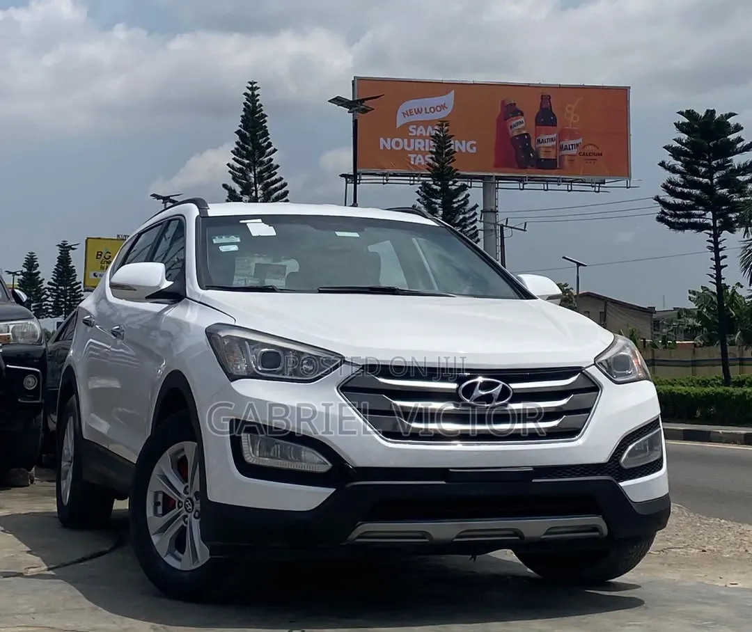 Hyundai Santa Fe 2015 White
