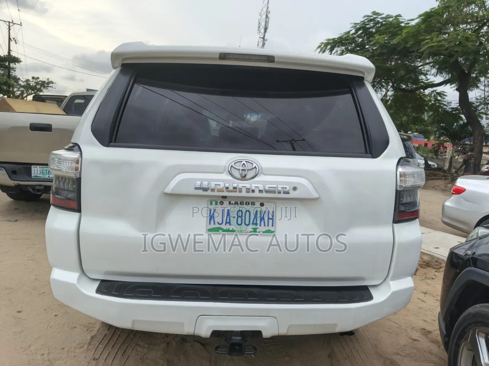 Toyota 4-Runner SR5 4dr SUV 4WD (4.0L 6cyl 5A) 2014 White