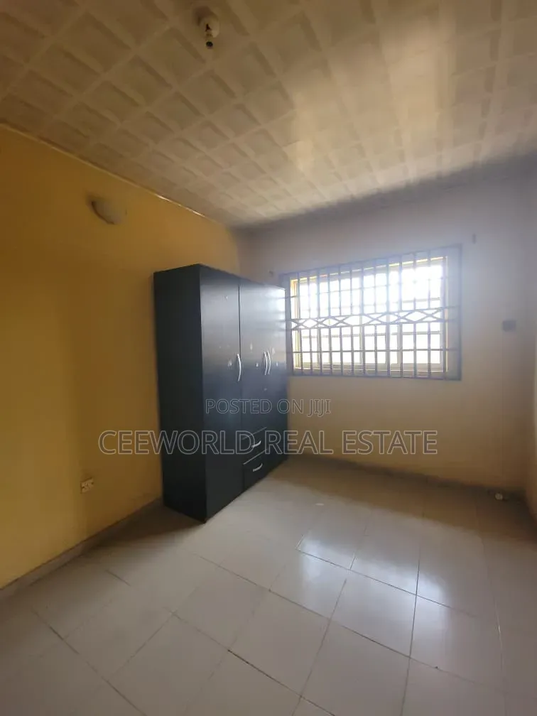 4bdrm Bungalow in Engr Adeleke Akala, Akobo for rent