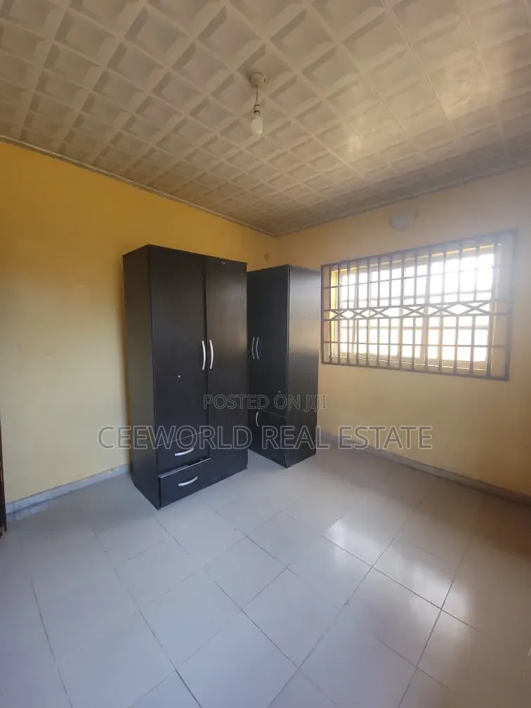 4bdrm Bungalow in Engr Adeleke Akala, Akobo for rent