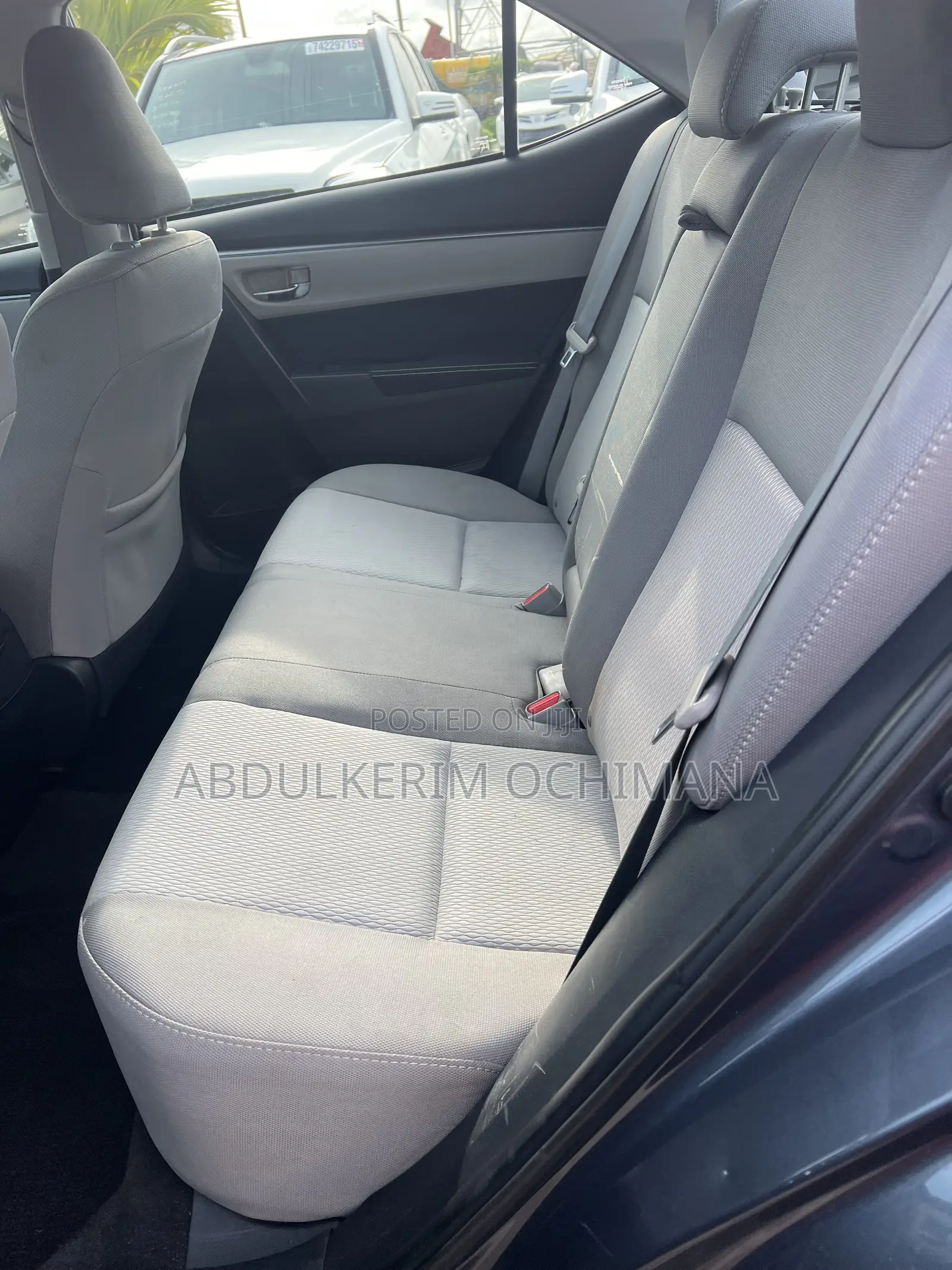 Toyota Corolla LE 4dr Sedan (1.8L 4cyl CVT) 2016 Gray