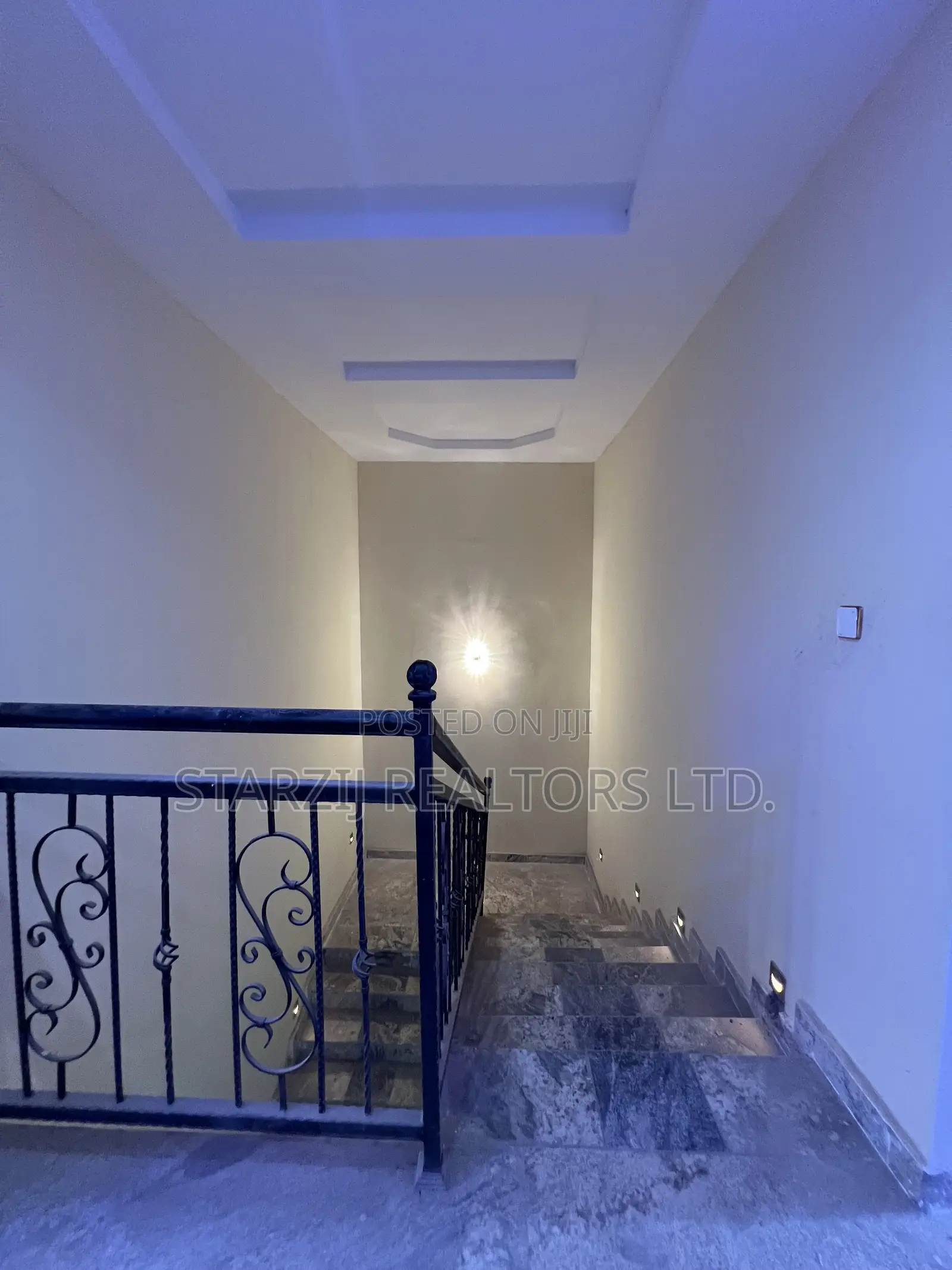 4bdrm Duplex in Guzape District for sale