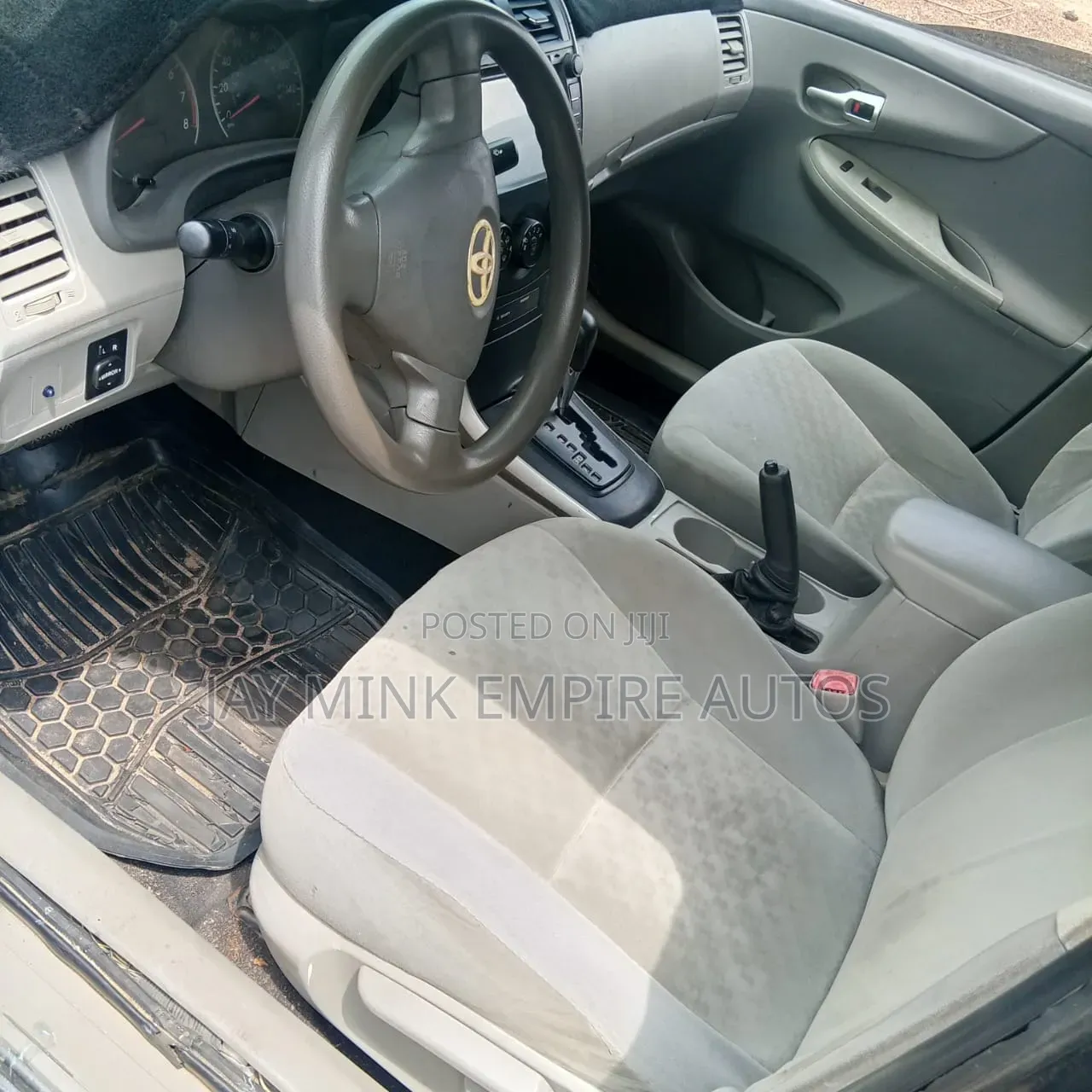 Toyota Corolla 2010 Gray