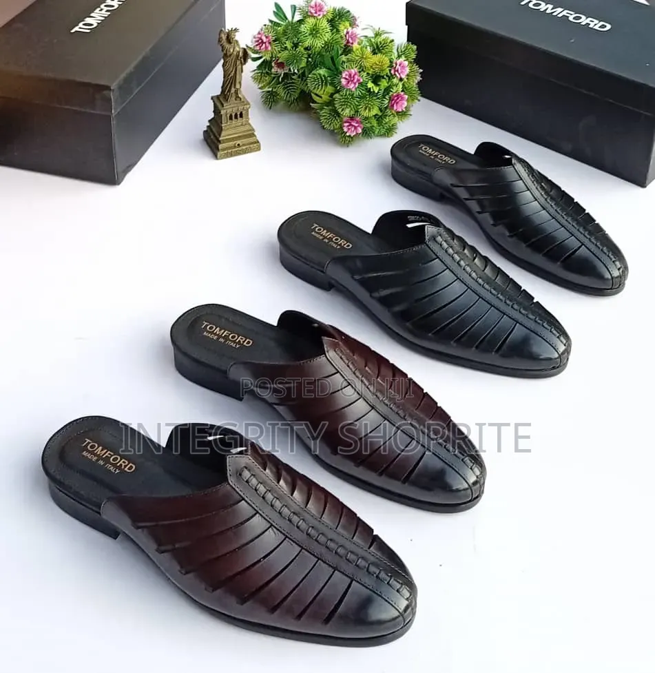 Men’s Closed-Toe Mule Sandals