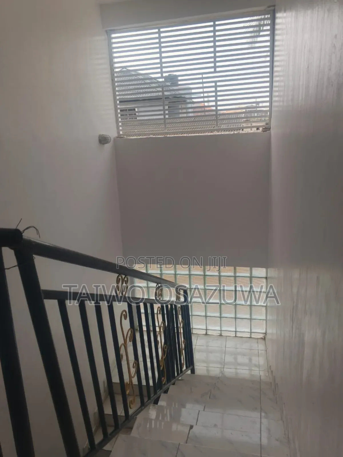 2bdrm Apartment in Addo Road, Ado / Ajah for rent