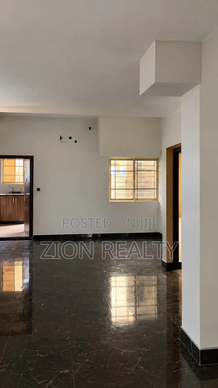 2bdrm Apartment in New Road, Awoyaya for rent