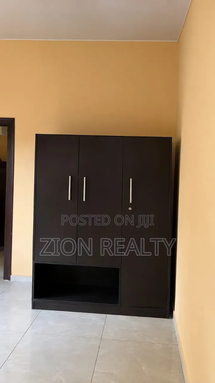 2bdrm Apartment in New Road, Awoyaya for rent