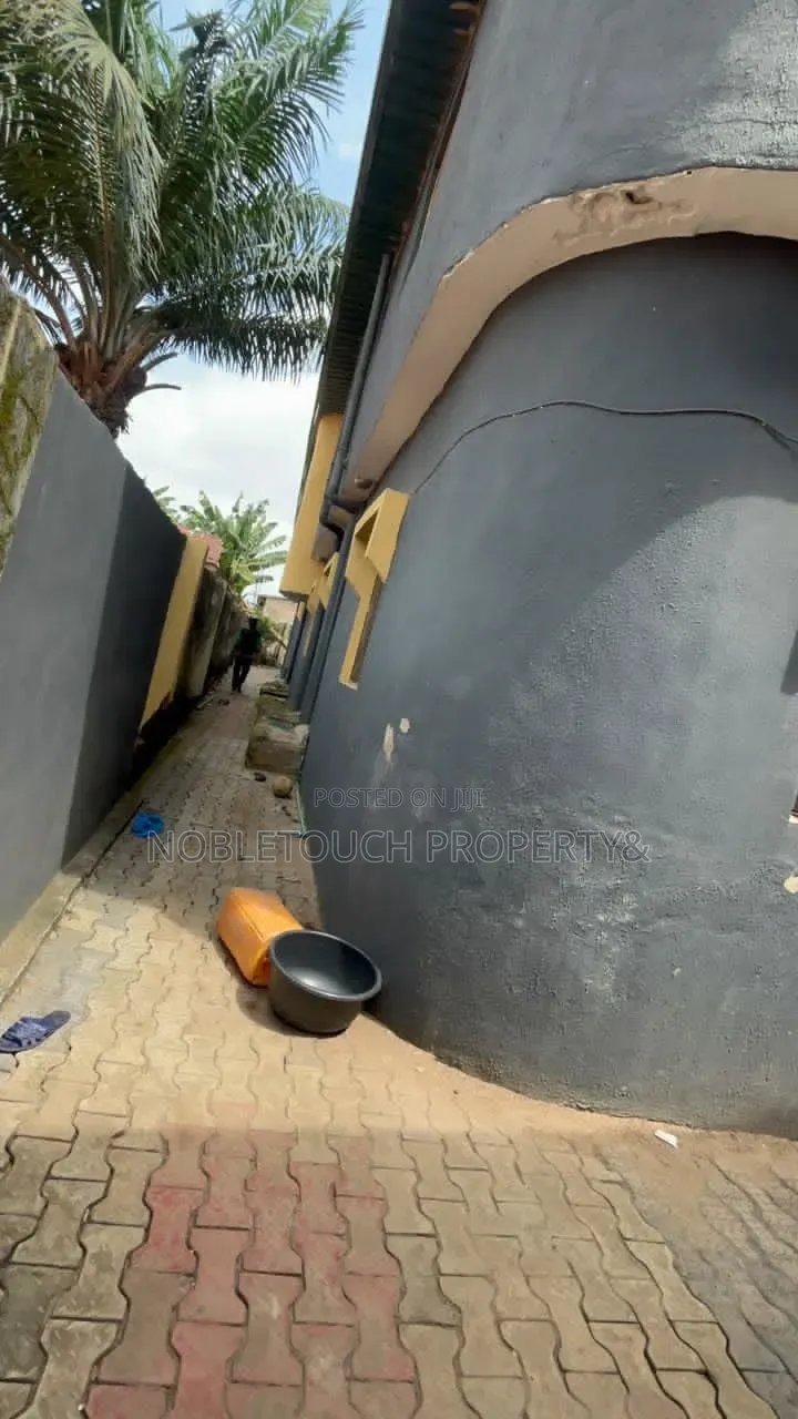 3bdrm Block of Flats in Off Agric Road, Egan for sale