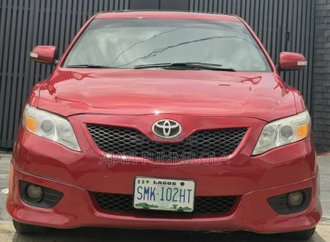 Toyota Camry 2010 Red