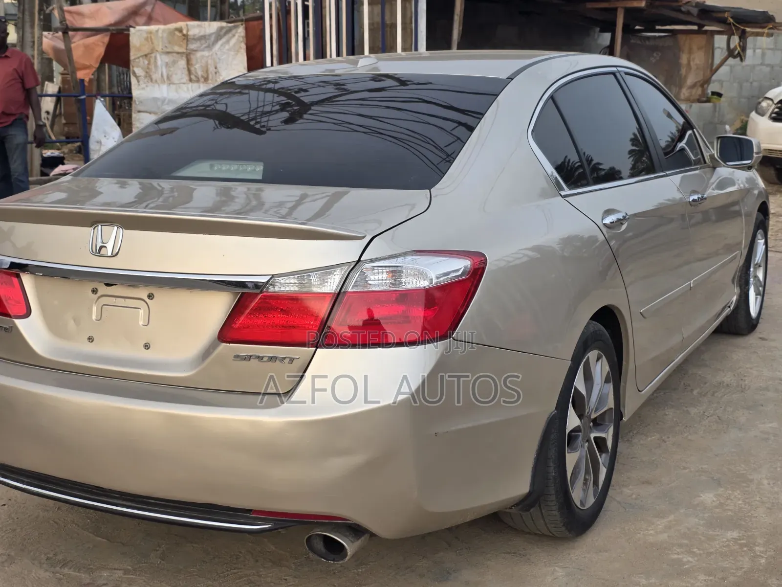 Honda Accord EX-L 4dr Sedan FWD (2.4L 4cyl 2A) 2013 Gold