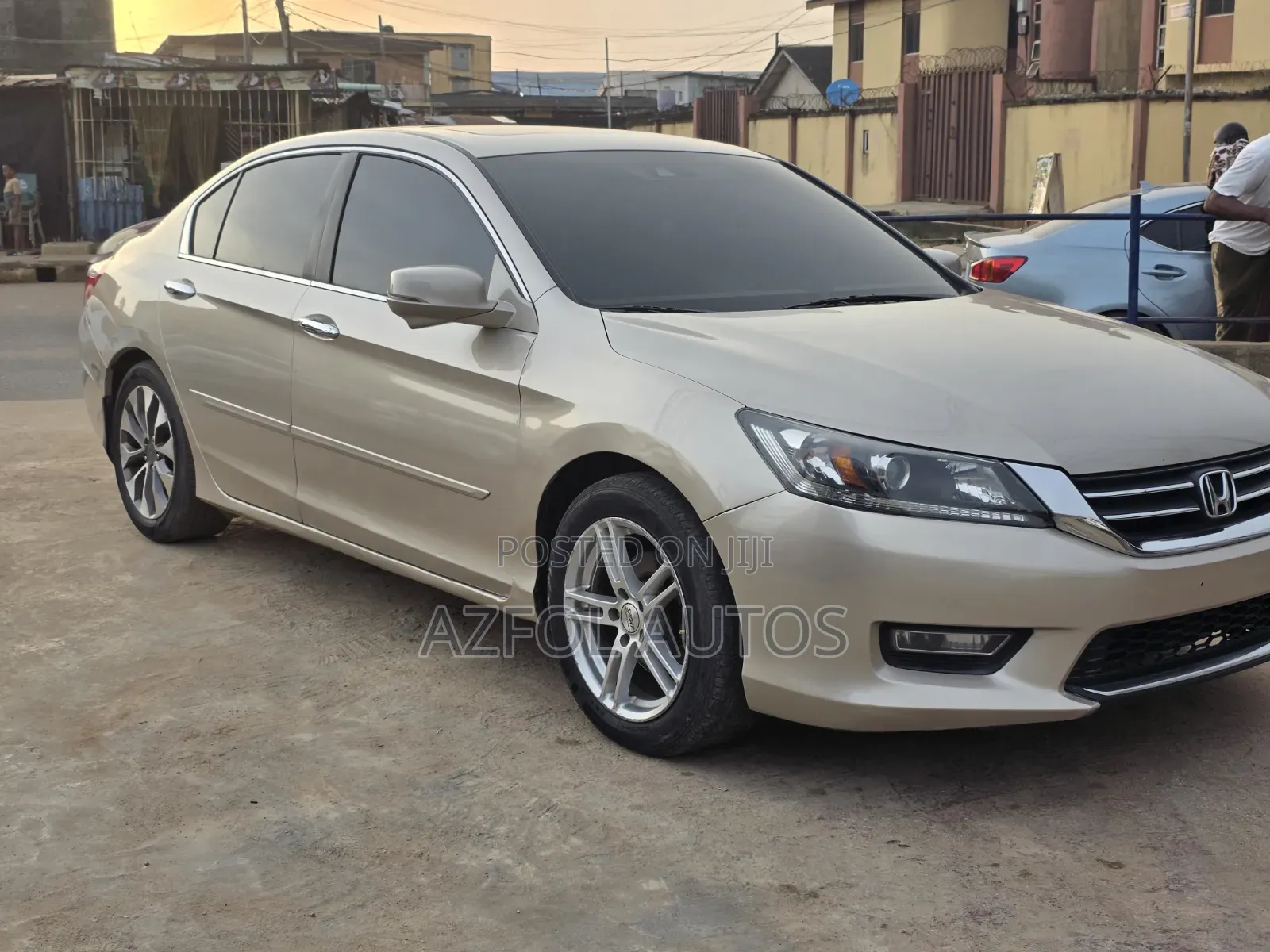 Honda Accord EX-L 4dr Sedan FWD (2.4L 4cyl 2A) 2013 Gold