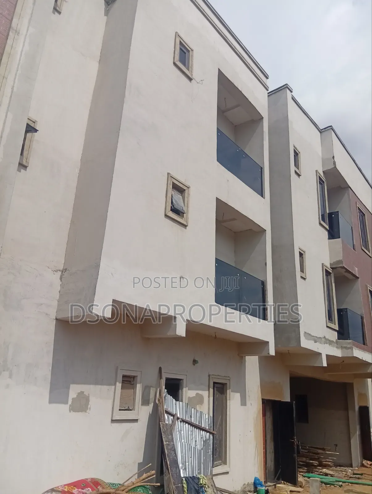 3bdrm Apartment in Olaniyi, New Oko Oba for sale