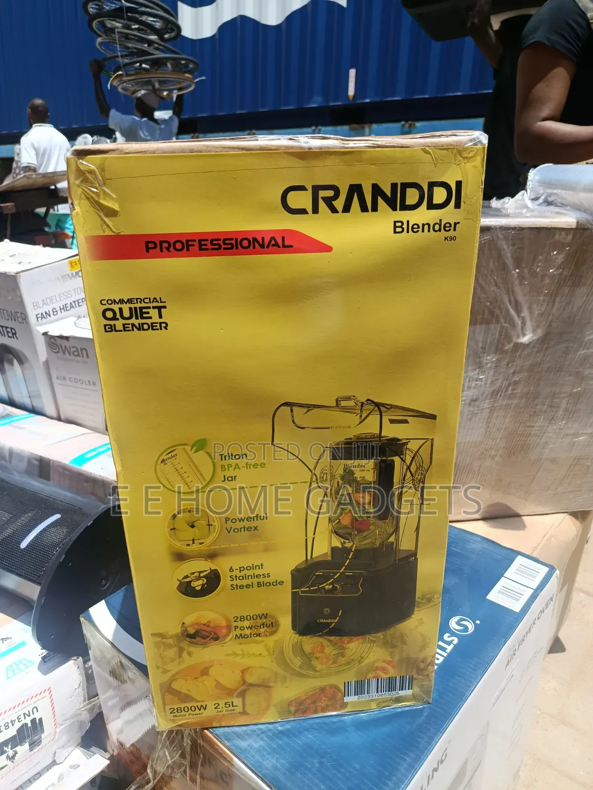 CRANDDI Heavy Duty Quiet Smoothie Blender Professional