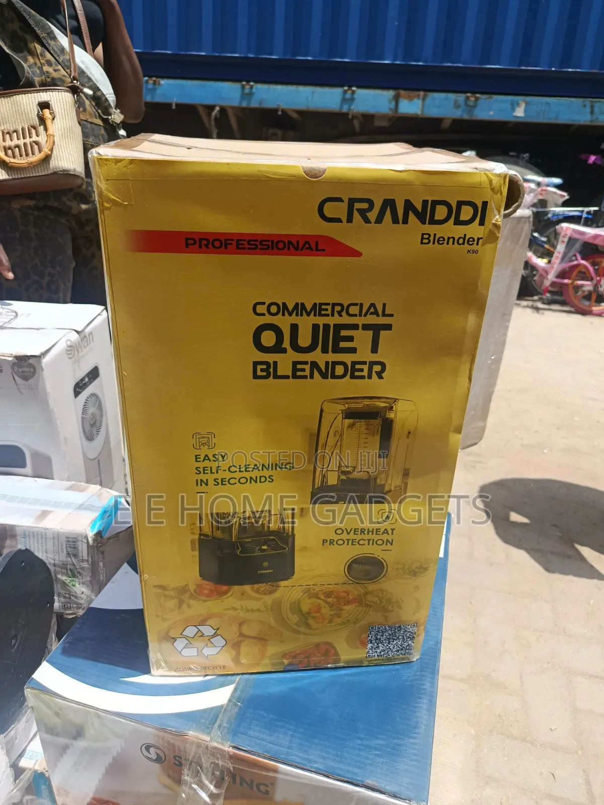 CRANDDI Heavy Duty Quiet Smoothie Blender Professional