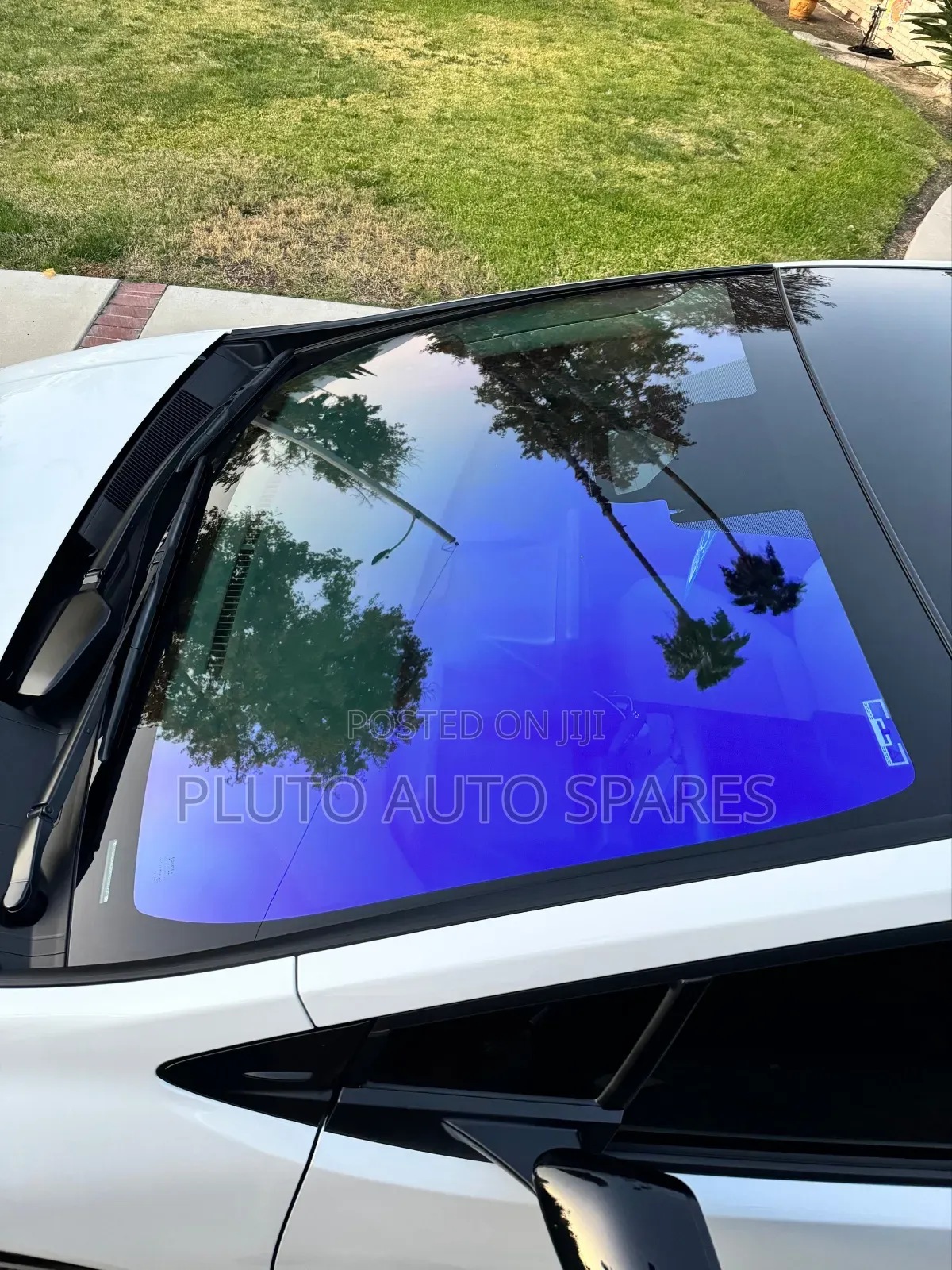 Windscreen Ceramic Tint With Full Installation
