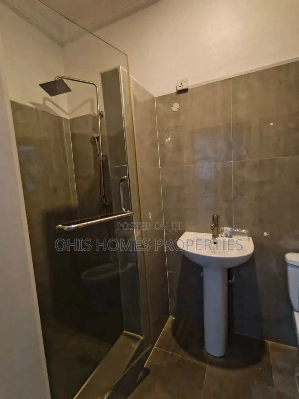 1bdrm Apartment in Megamound, Ikota for sale