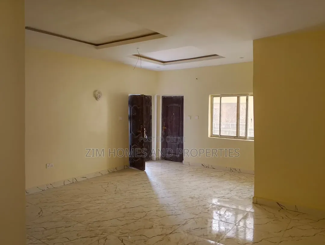 3bdrm Duplex in Zim Homes And, Idu Industrial for sale