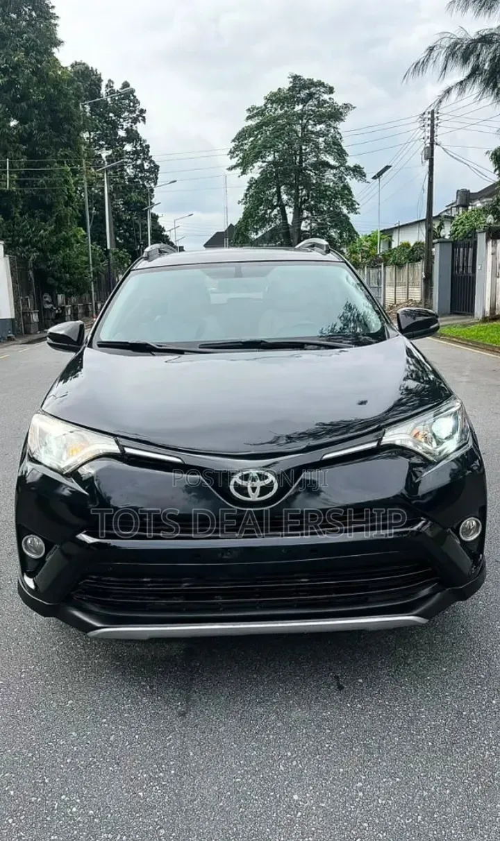 Toyota RAV4 LE 4dr SUV (2.5L 4cyl 6A) 2014 Black