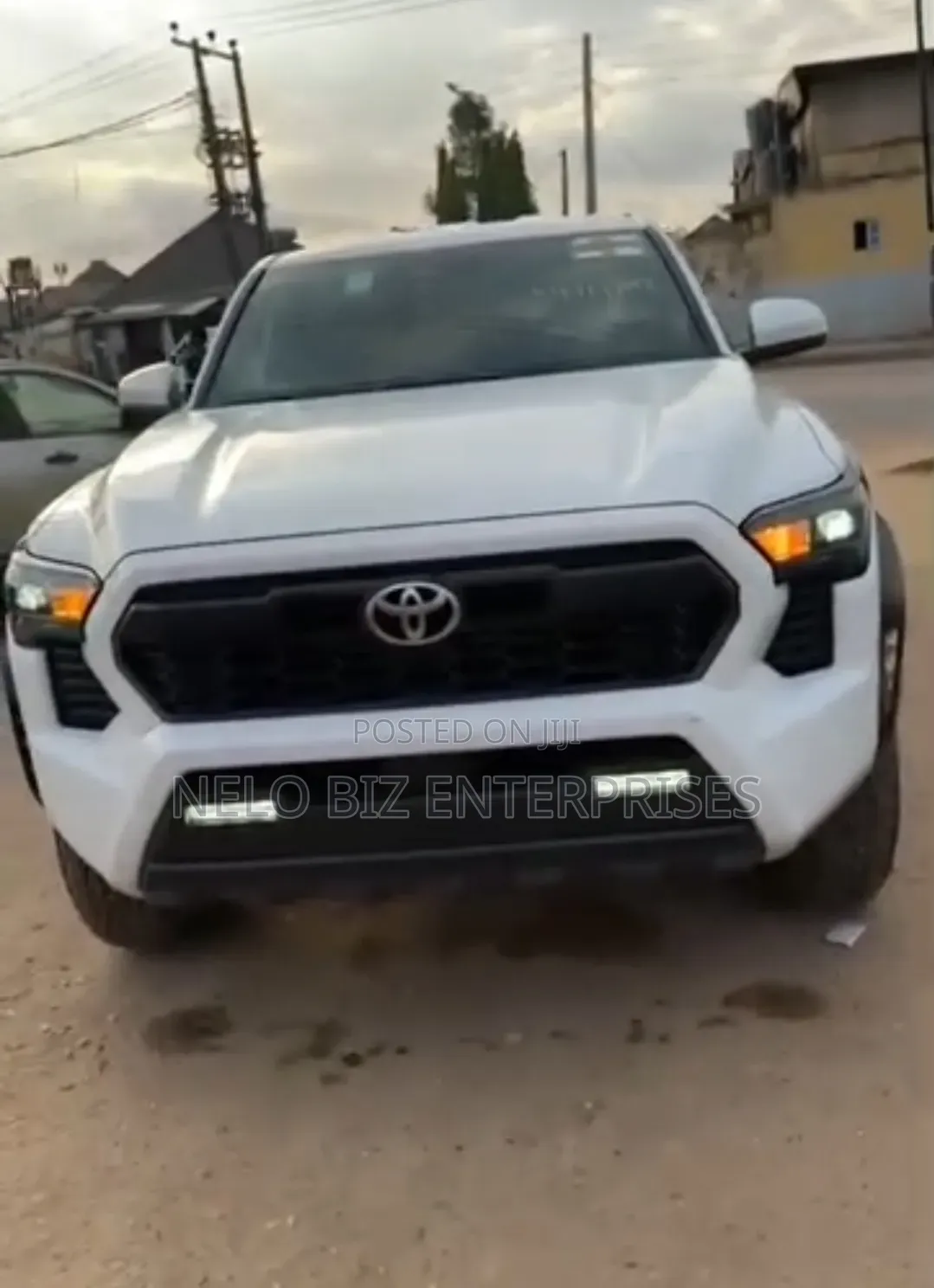 Toyota Tacoma 2024 White