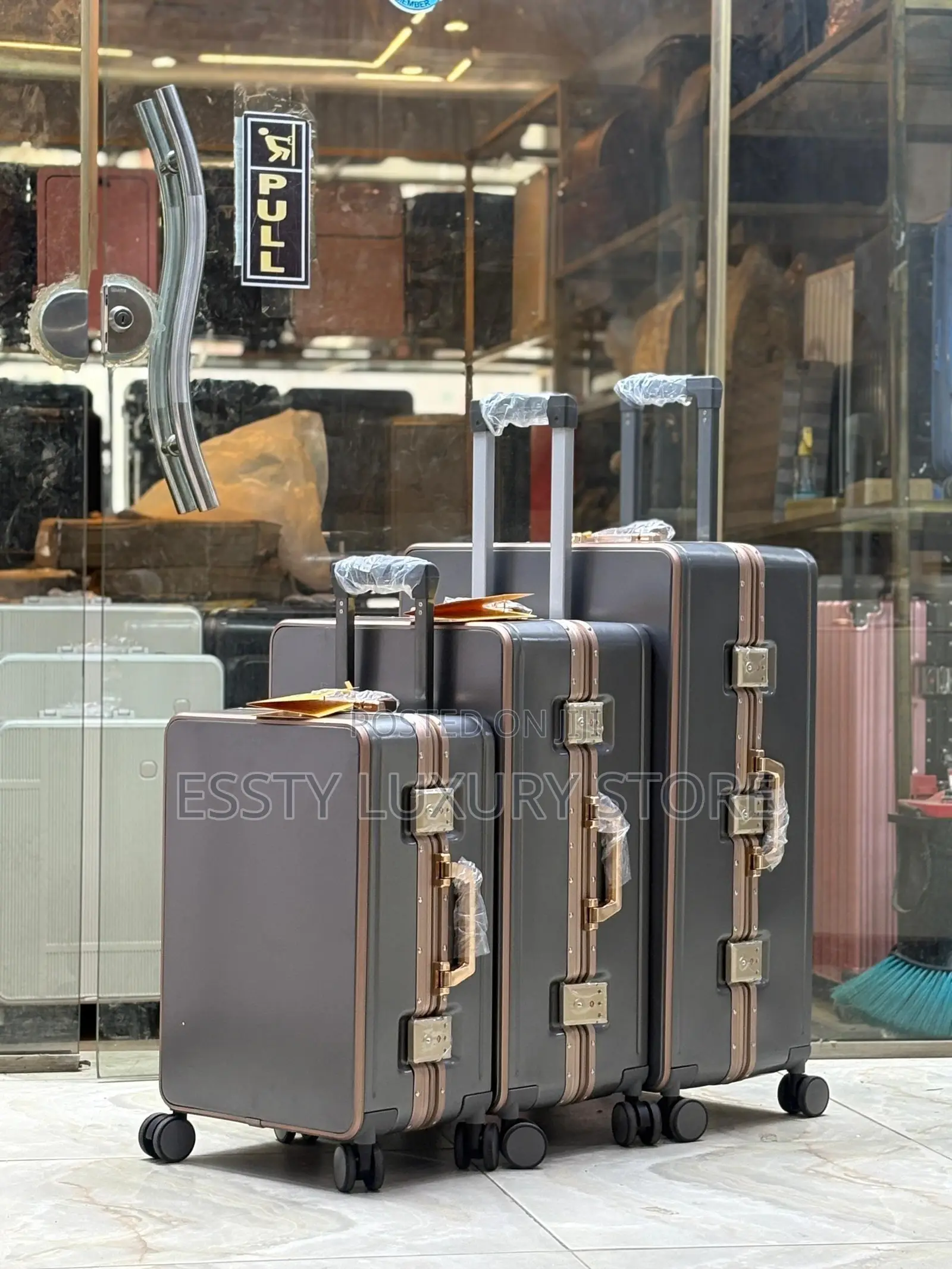 High Quality Luxury Three Set of Traveling Box