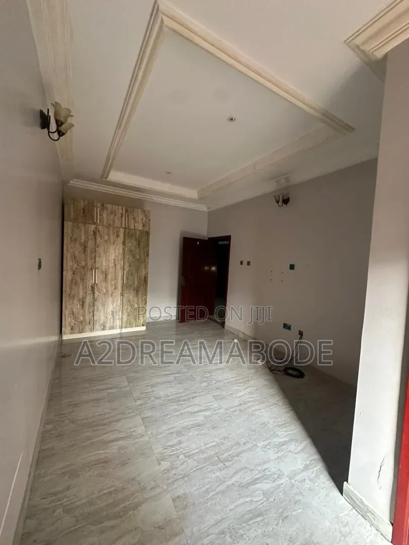 3bdrm Duplex in Gbagada, Millenuim/UPS for rent