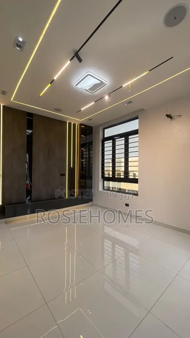 4bdrm Duplex in Lekki Conservation for sale