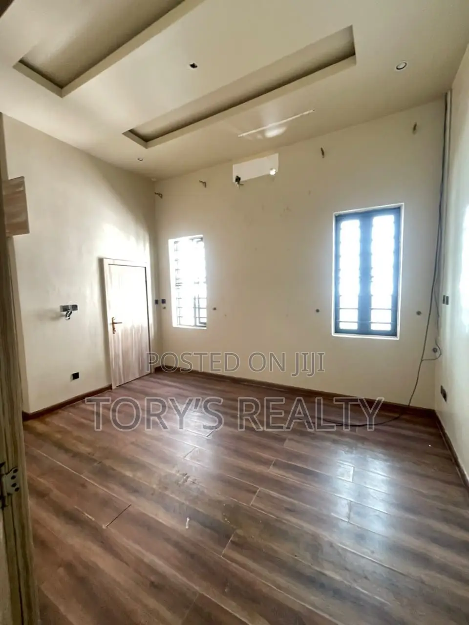 5bdrm Duplex in Lekki Phase 2 for rent