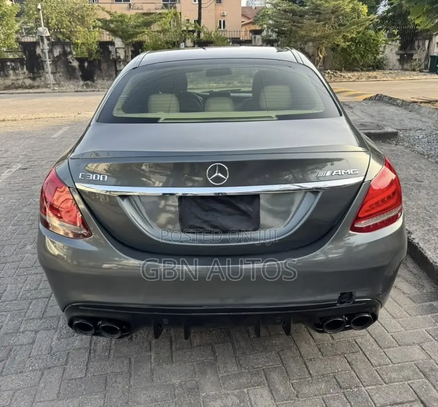 Mercedes-Benz C300 Sport 4Matic Sedan AWD (2.0L 4cyll 7A) 2016 Gray