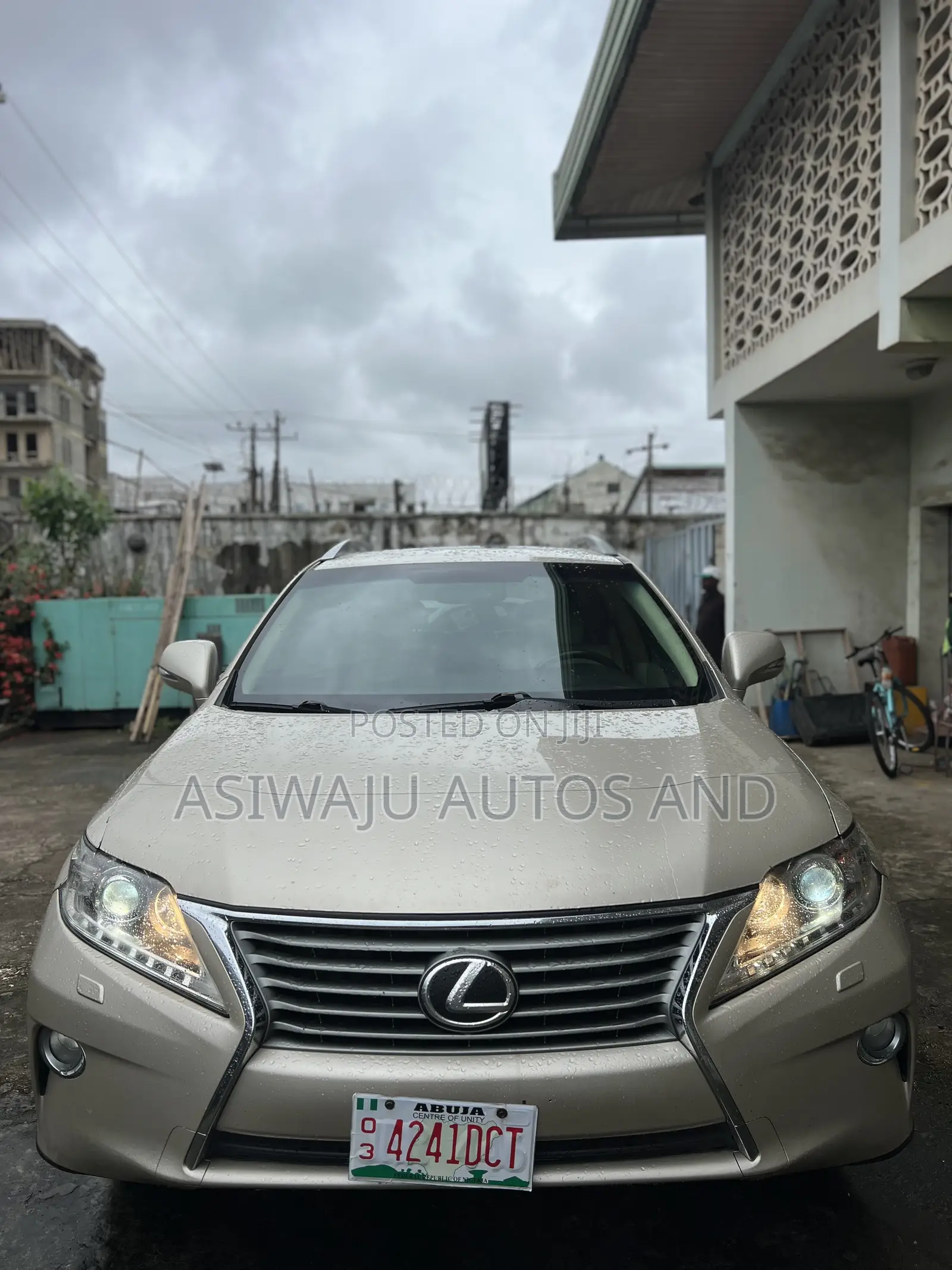 Lexus RX 350 FWD 2013 Gold
