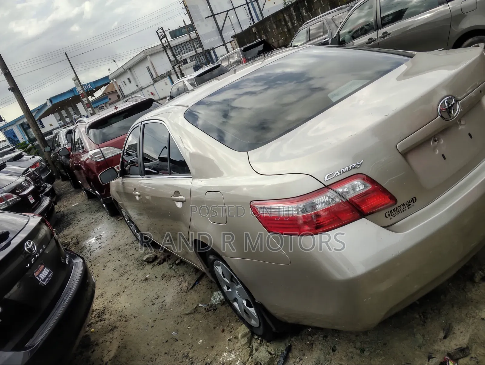 Toyota Camry 2009 Gold