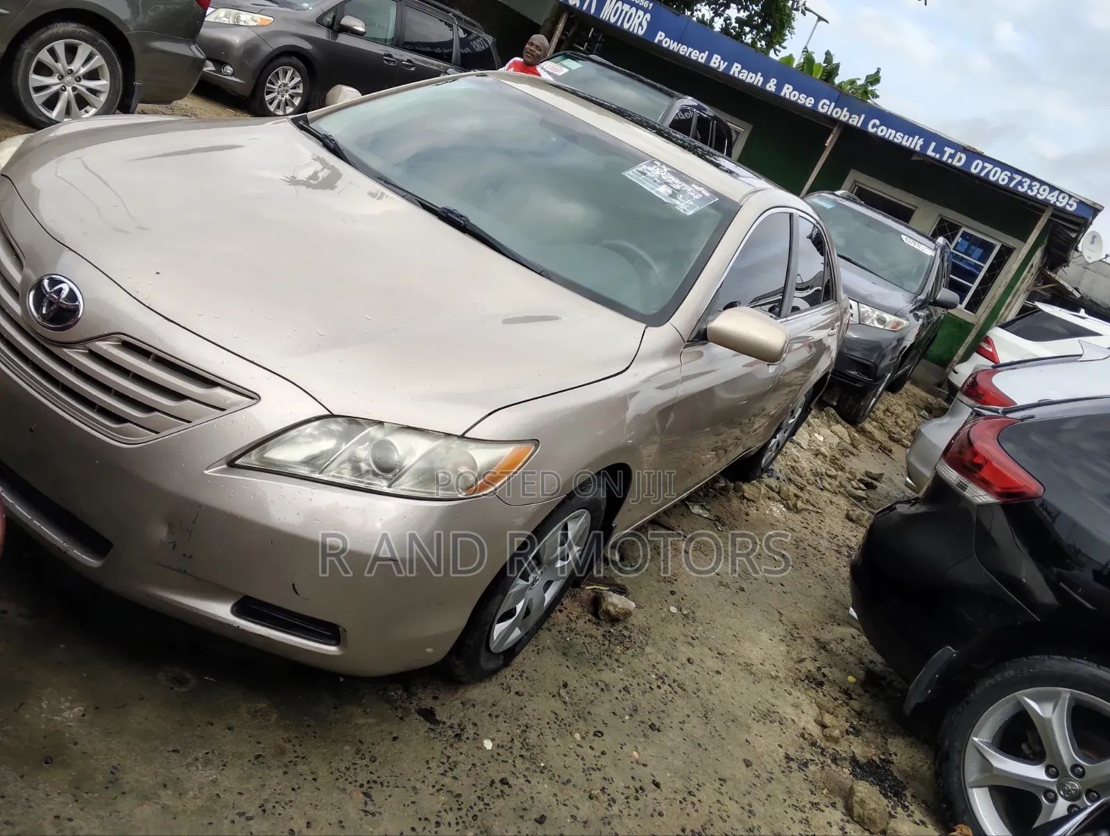 Toyota Camry 2009 Gold