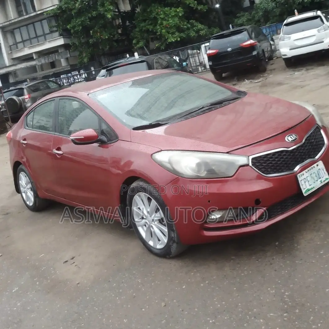 Kia Cerato 2015 Red