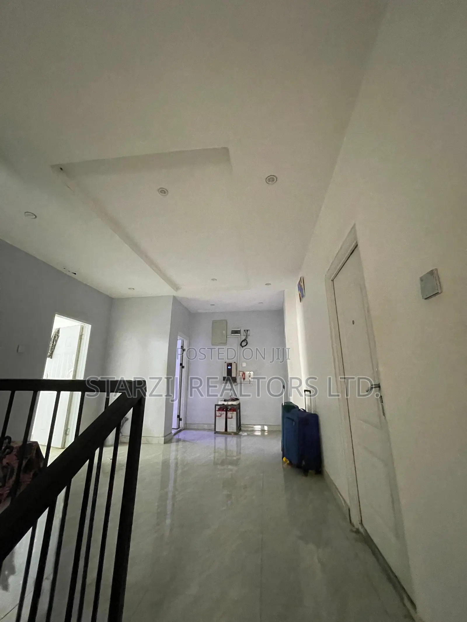 Furnished 5bdrm Duplex in Gaduwa for sale