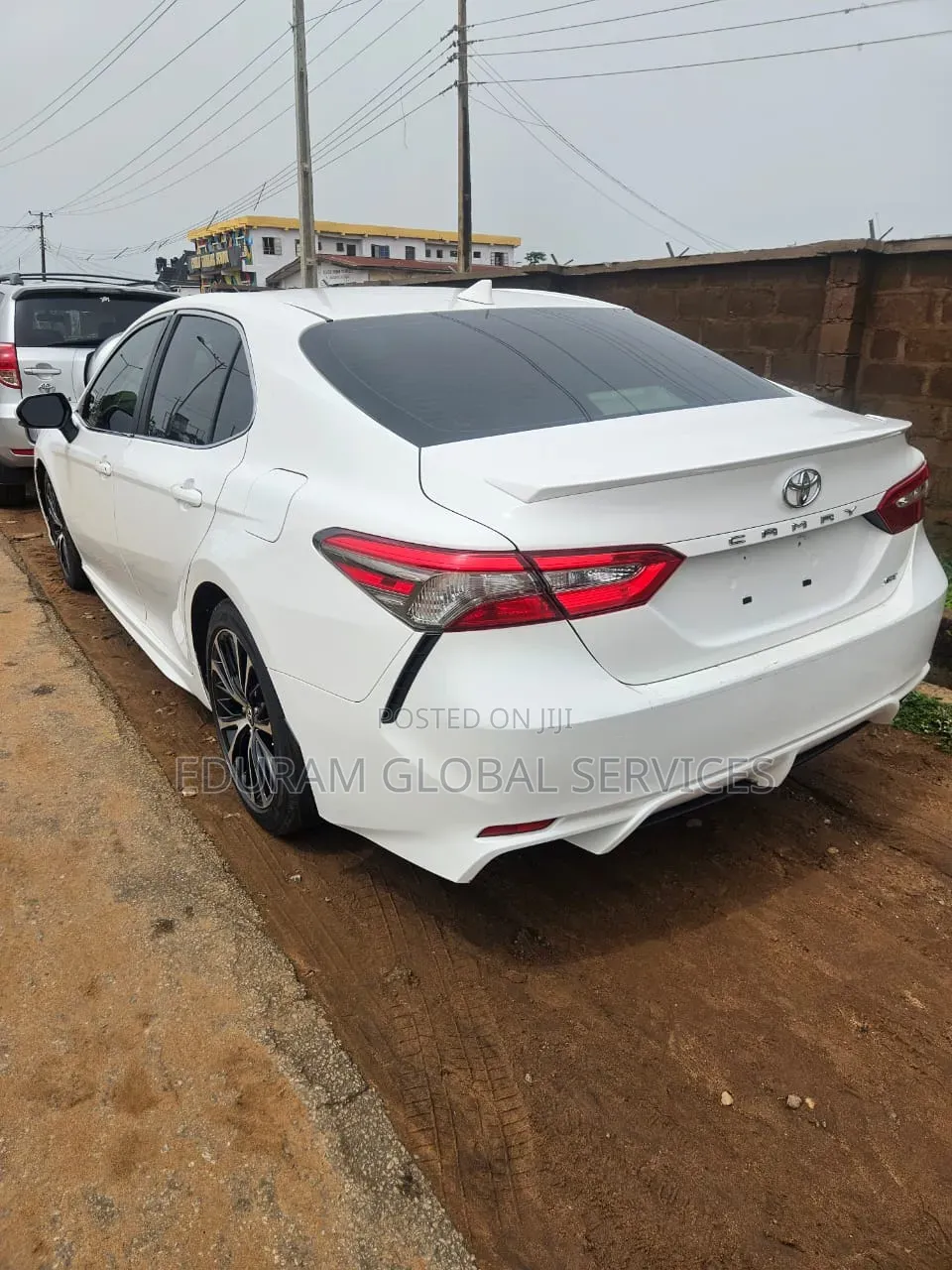 Toyota Camry 2018 Off white